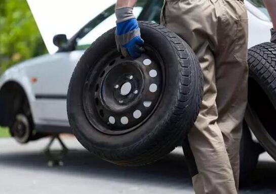 開(kāi)車(chē)省油技巧！教你用最少的油跑最遠(yuǎn)的路